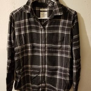American Eagle AEO. Flannel. Black and White.Small